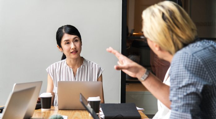 7 วิธีรับมือกับคนช่างติ